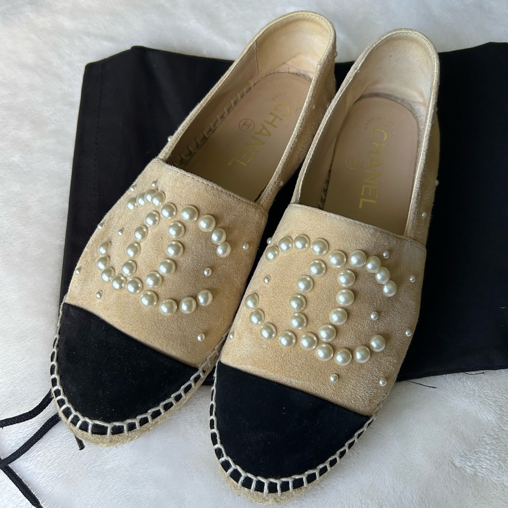 Chanel Espadrilles (Pearl CC)